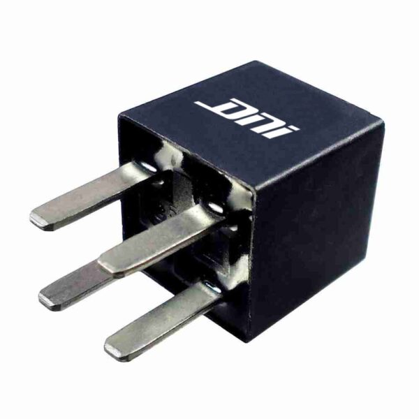 DNI8205